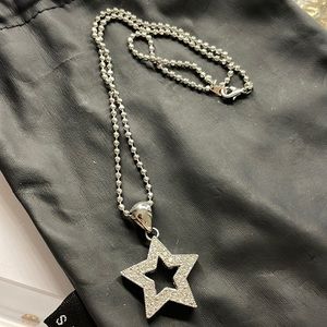 Star rhinestone necklace !